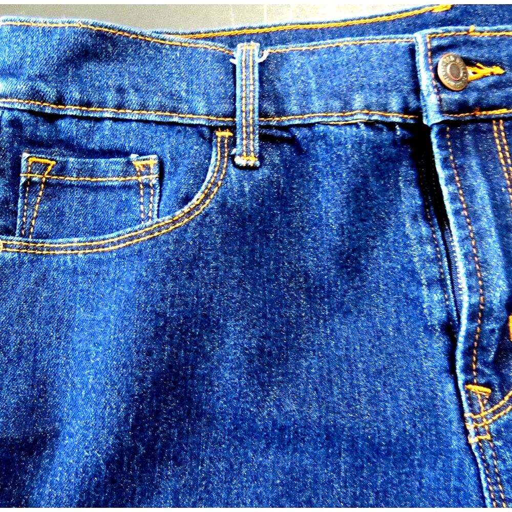 Old Navy Women's Dark Wash Cuffed Hem Denim Shorts Blue 8 EUC - Picture 4 of 7